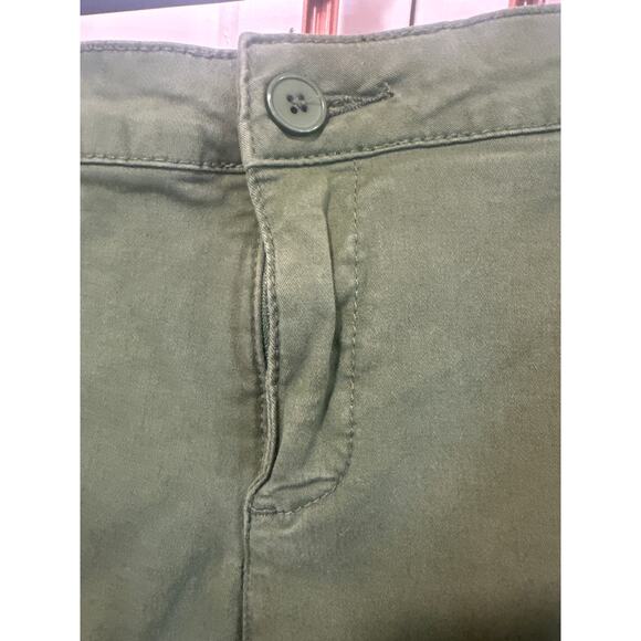 Kut from the cloth Janice Green short size 8 cotton spandex casual women’s - Picture 2 of 6